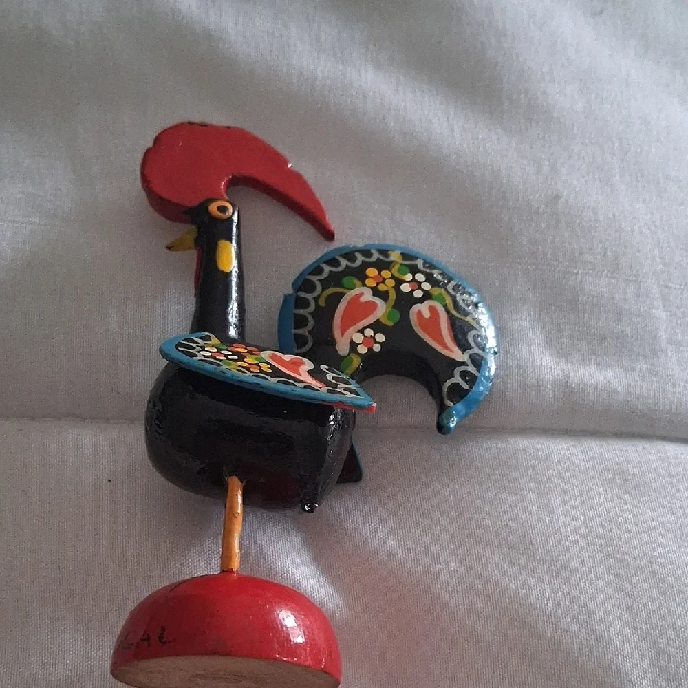 Wooden Rooster - Picture 3 of 8